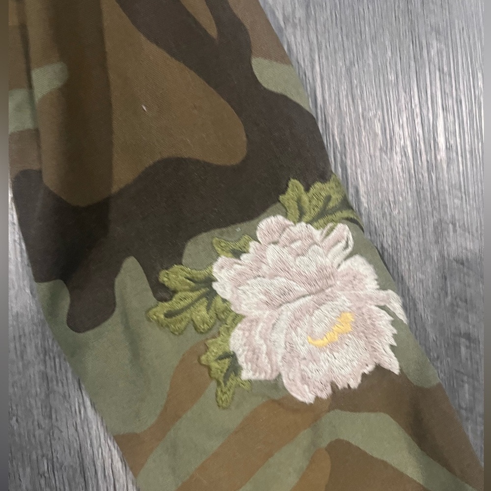 Levi’s camo jacket - Picture 4 of 7